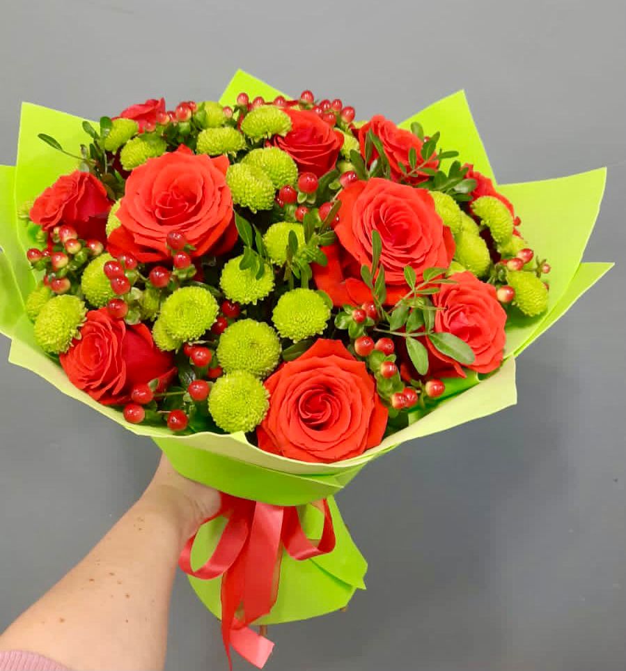 Букет цветов из: Хризантемы и Розы в Косихе