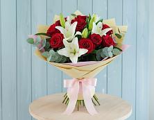 Букет цветов из:  Лилии и Розы в Косихе