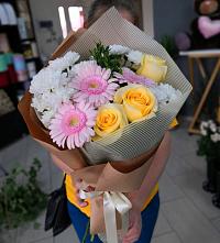 Букет цветов из:  Герберы, Розы и Хризантемы в Косихе