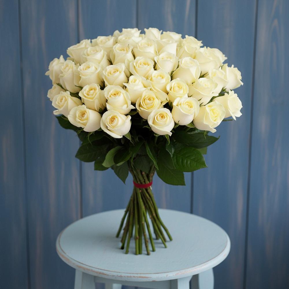 Букет 51 Белая роза Эдлесс Лав в Косихе