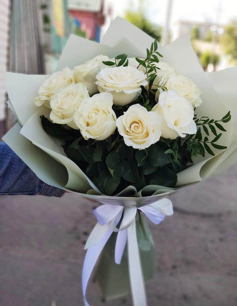 Букет Белые розы Проуд в Косихе