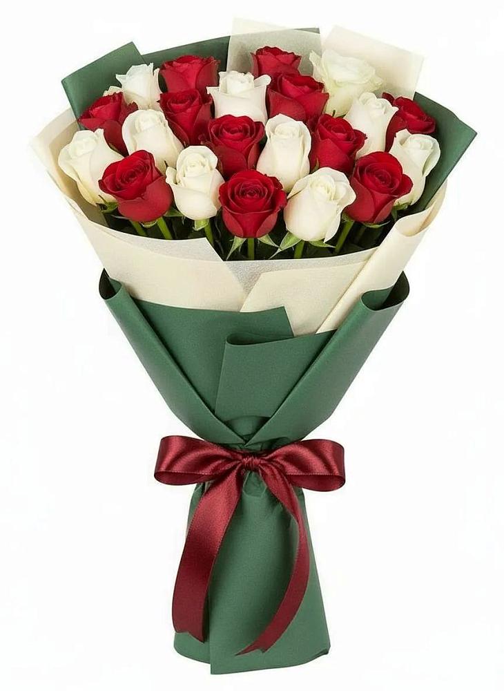 Букет Микс из красных и белых роз в Косихе