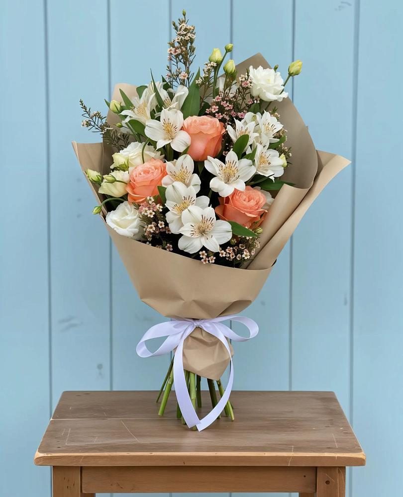 Букет цветов из: Альстромерии, Лизиантусы, Розы и Хризантемы в Косихе
