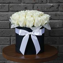 Цветочная композиция из Розы в шляпной коробке в Косихе